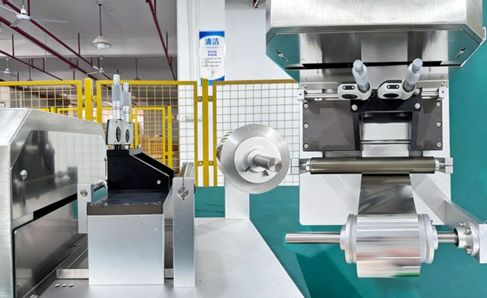 Battery Electrode Continuous Scraper Coating Machine.jpg