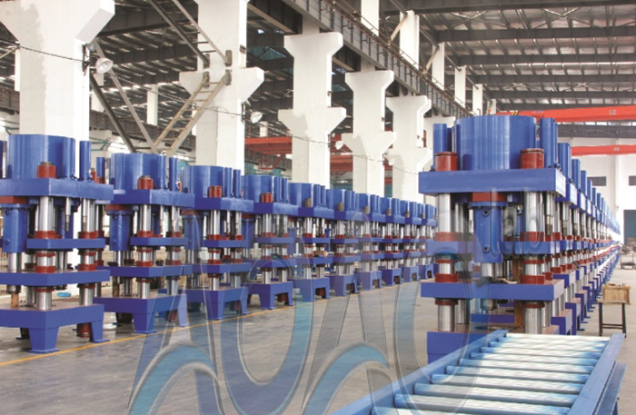 800T Four Column Hydraulic Powder Press Machine For Industrial Production.jpg