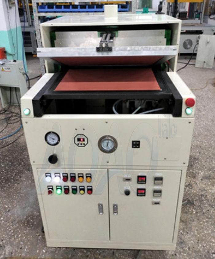 150T Automatic Vacuum Hot Press For Aerogel Insulation Pad Laminating.jpg 150T Automatic Vacuum Hot Press For Aerogel Insulation Pad Laminating.jpg
