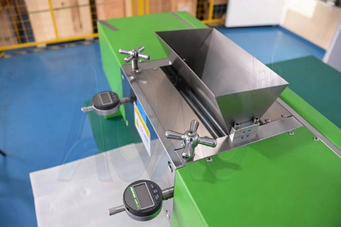 Lab Horizontal Heating Calender Machine.jpg Lab Horizontal Heating Calender Machine.jpg