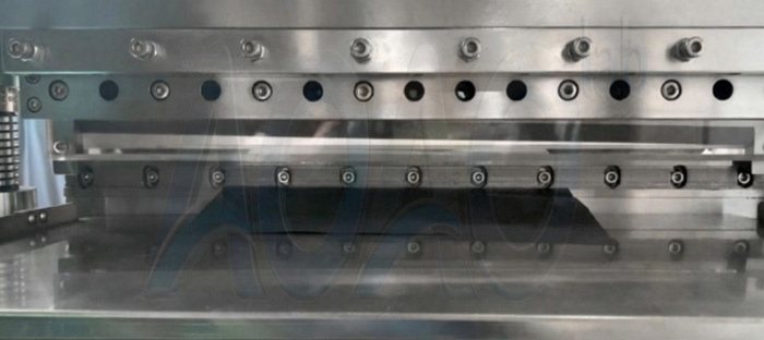 Automatic Shear Cutter Machine For Lithium ion Battery Electrode Cutting.jpg Automatic Shear Cutter Machine For Lithium ion Battery Electrode Cutting.jpg